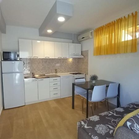 Apartman Marta Podstrana Zewnętrze zdjęcie